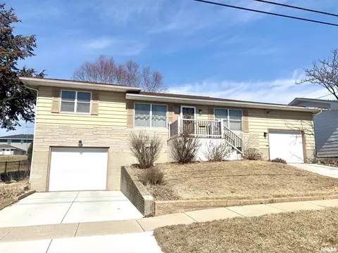 919 3rd Ave, Fulton, IL 61252 photo 3