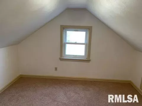 5236 33rd Ave, Moline, IL 61265 photo 9