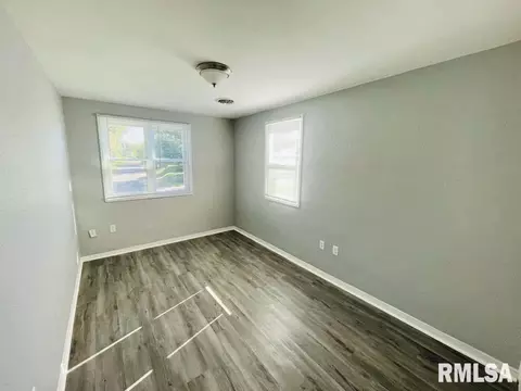 963 41st St, Moline, IL 61265 photo 12