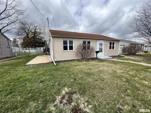 963 41st St, Moline, IL 61265 photo 1