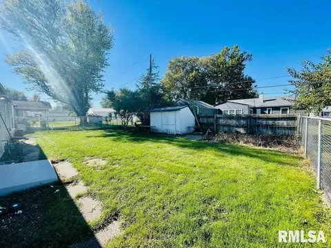 963 41st St, Moline, IL 61265 photo 14