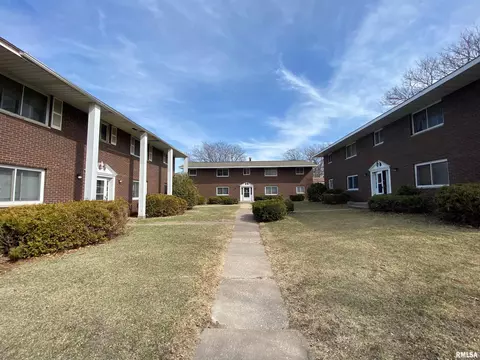 225235 245 12th St, Silvis, IL 61282 photo 1