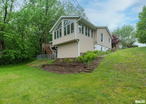3606 44th St, Moline, IL 61265 photo 28