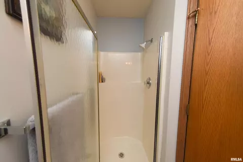3010 3rd St, Moline, IL 61265 photo 17