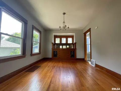 2614 17th Ave, Moline, IL 61265 photo 11