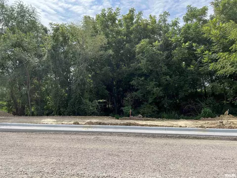 Lot Z Tanglewood Road, Bettendorf, IA 52722
