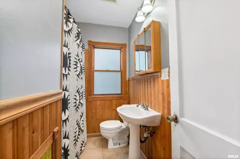 1515 34th St, Moline, IL 61265 photo 14