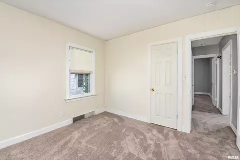 1515 34th St, Moline, IL 61265 photo 11