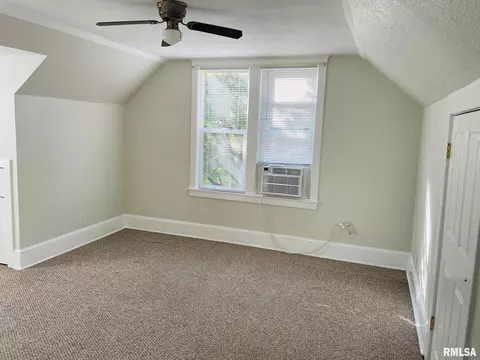 1842 4th St, Moline, IL 61265 photo 12