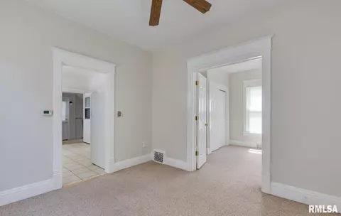 1842 4th St, Moline, IL 61265 photo 6