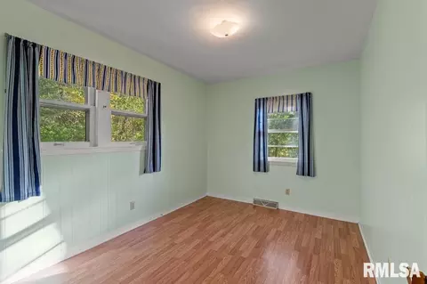 234 S State Ave, Hampton, IL 61256 photo 16