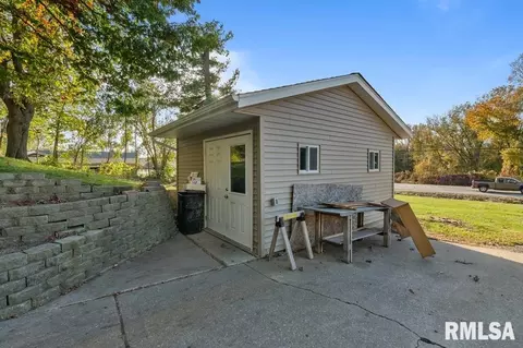 234 S State Ave, Hampton, IL 61256 photo 2
