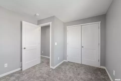 210 13th St, Silvis, IL 61282 photo 15
