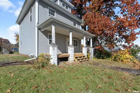 210 13th St, Silvis, IL 61282 photo 2