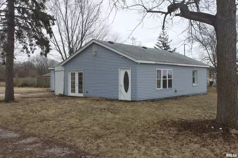 407 Jackson St, Hillsdale, IL 61257