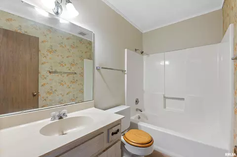 1808 53rd St, Moline, IL 61265 photo 13
