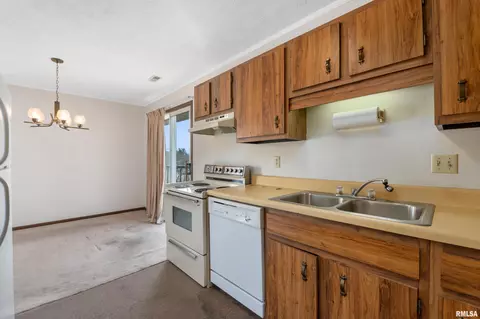 1808 53rd St, Moline, IL 61265 photo 8