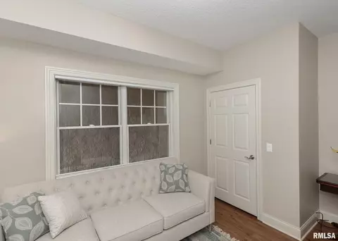 4020 River Dr, Moline, IL 61265 photo 25
