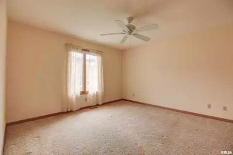 114 5th St, Fulton, IL 61252 photo 12