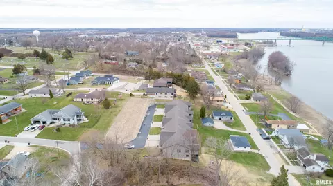 114 5th St, Fulton, IL 61252 photo 29