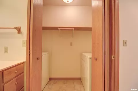 114 5th St, Fulton, IL 61252 photo 11