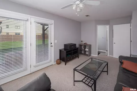 3024 3rd St, Moline, IL 61265 photo 21