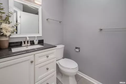 3024 3rd St, Moline, IL 61265 photo 22