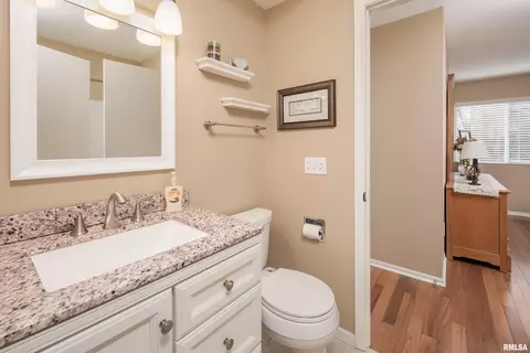 3024 3rd St, Moline, IL 61265 photo 15