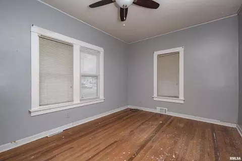 1848 32nd St, Moline, IL 61265 photo 5