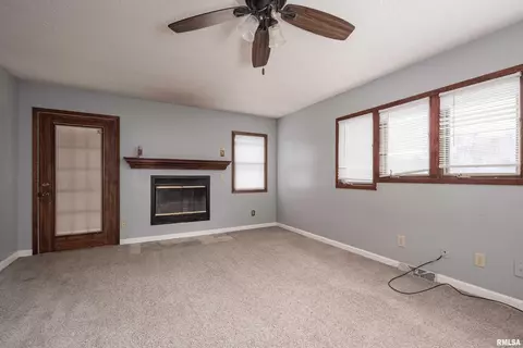 1848 32nd St, Moline, IL 61265 photo 10