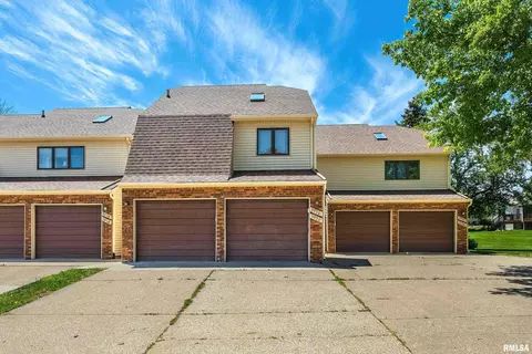 3932 Partridge Cir, Bettendorf, IA 52722