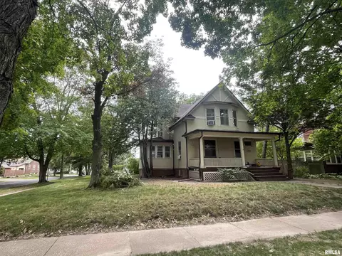 2454 19th Ave, Rock Island, IL 61201