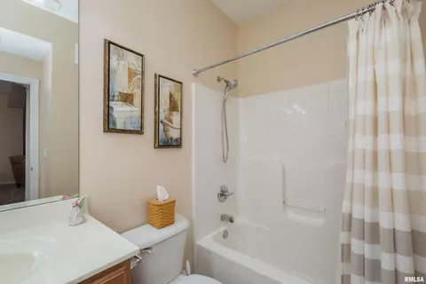 2999 3rd St, Moline, IL 61265 photo 22