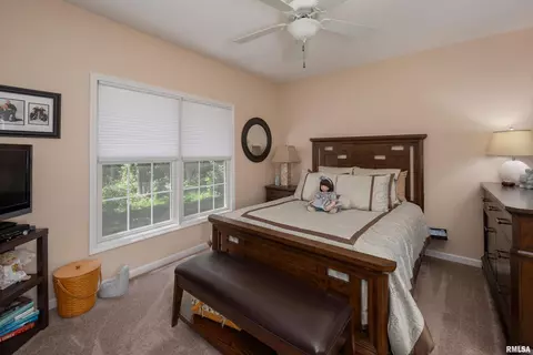 2999 3rd St, Moline, IL 61265 photo 14