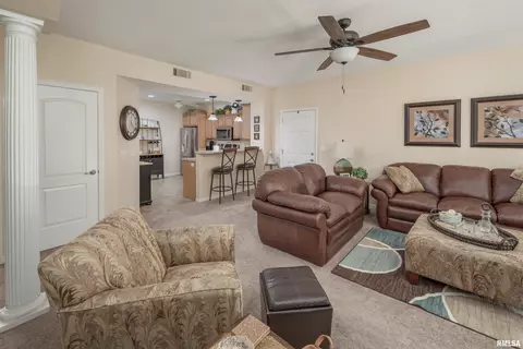 2999 3rd St, Moline, IL 61265 photo 10