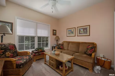 2999 3rd St, Moline, IL 61265 photo 17