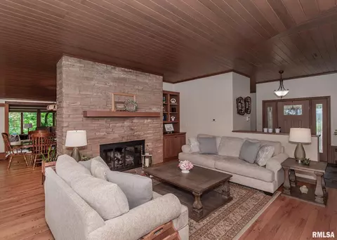 4005 7th Ave, Moline, IL 61265 photo 5