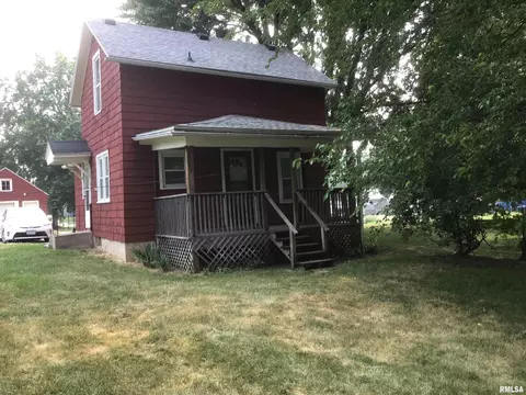 338 22nd Pl, Clinton, IA 52732