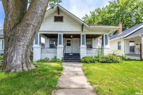 2718 E Locust St, Davenport, IA 52803