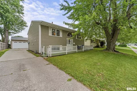 3516 3rd Street A, East Moline, IL 61244