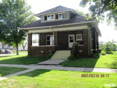 601 Sycamore St, Tipton, IA 52772