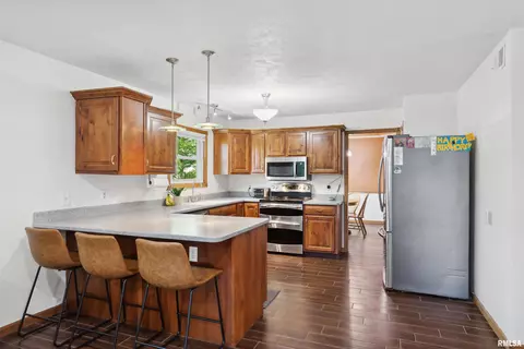 216 Dammann Dr, Eldridge, IA 52748 photo 7