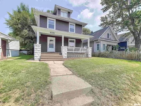 1015 18th Ave, Rock Island, IL 61201