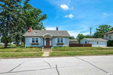 1206 29th St, Moline, IL 61265 photo 2