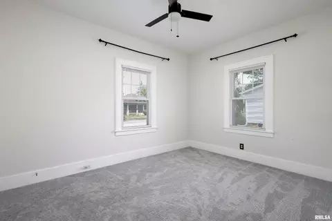 1206 29th St, Moline, IL 61265 photo 11