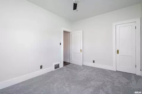 1206 29th St, Moline, IL 61265 photo 12