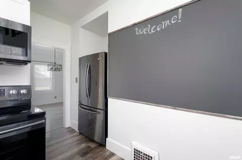 1206 29th St, Moline, IL 61265 photo 10