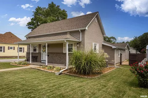 706 S Victor St, Christopher, IL 62822 photo 1