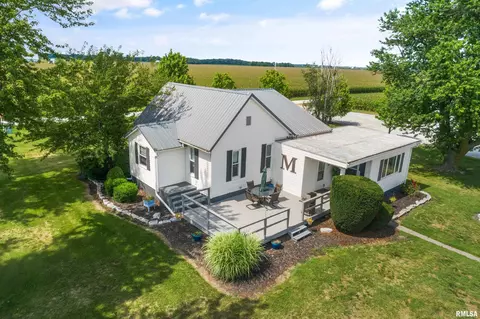 2201 N 2700th Ave, Golden, IL 62339