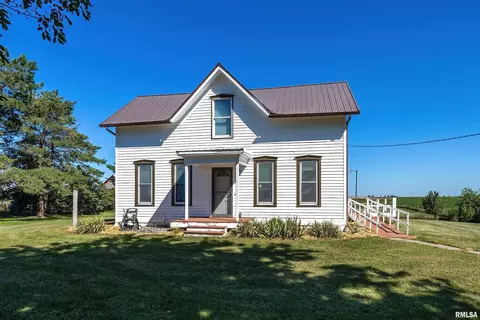 3817 150th St, Blue Grass, IA 52726